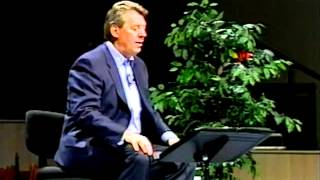 John C. Maxwell - Law of Leadership!